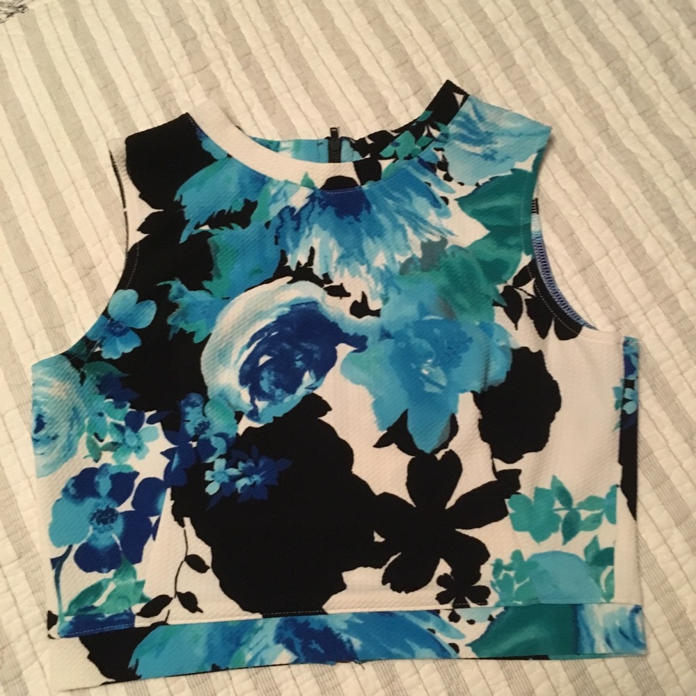 Women top